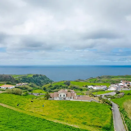 בית נופש Casinha Do Monte *