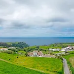Hébergement de vacances Casinha Do Monte *