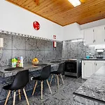 Hébergement de vacances Casinha Do Monte *