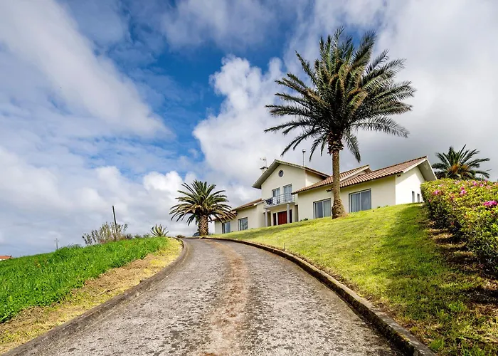 Casinha Do Monte * Achadinha